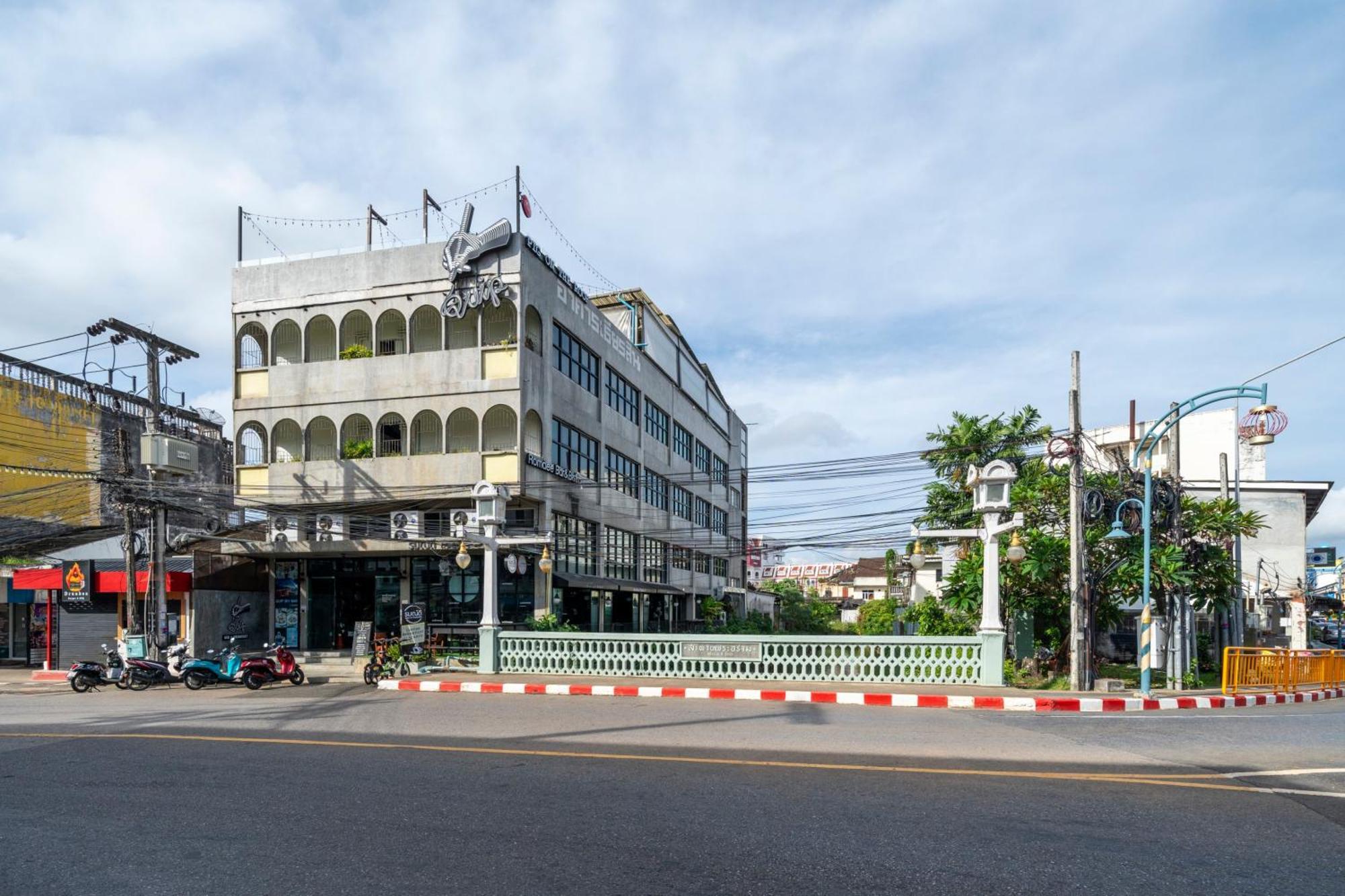 Quip Bed & Breakfast Phuket Exterior foto
